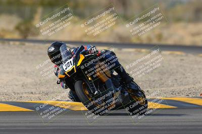 media/Dec-17-2022-SoCal Trackdays (Sat) [[224abd9271]]/Turn 7 Set 1 (1125am)/